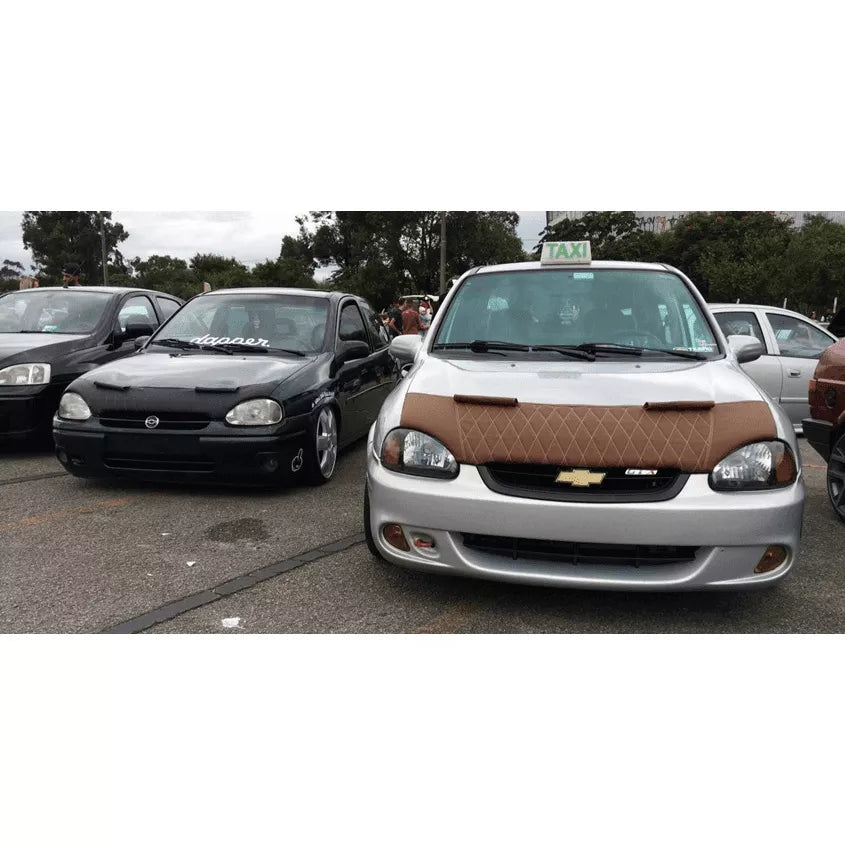 Protetor de Capô para Corsa 1994 até 2010 em Courvim com Espuma - Preto